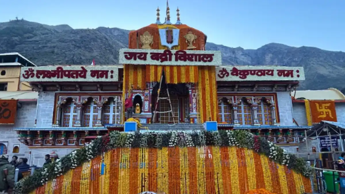 'जय बद्री विशाल': खुल गए बद्रीनाथ धाम के कपाट, देखें अलौकिक तस्वीरें 'मुझे सट्टा लगाना पसंद,' अक्षय कुमार ने किया अपनी बुरी आदत का खुलासा, छोड़ेंगे खेलना? Credit photo: aajtak
