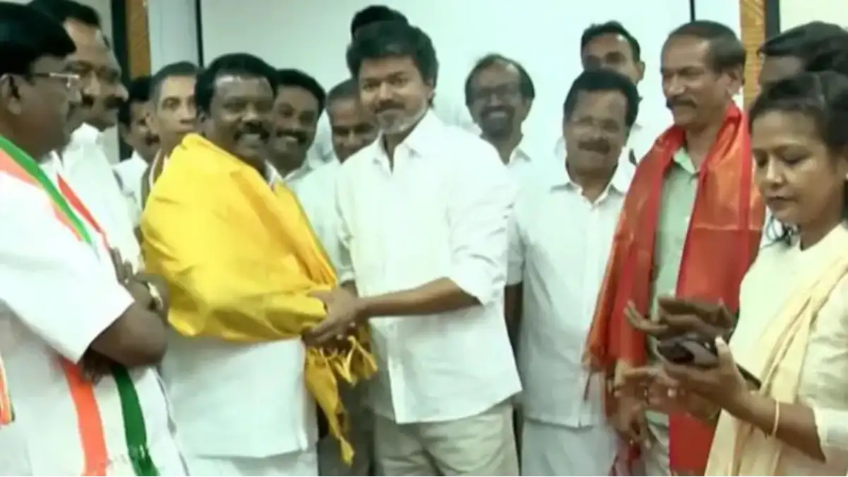 कांग्रेस-DMK गठबंधन में दरार! विजय की TVK के साथ राहुल गांधी का 'प्लान 2026'; जानें क्या खोएगी और क्या पाएगी कांग्रेस? Credit photo: bbc