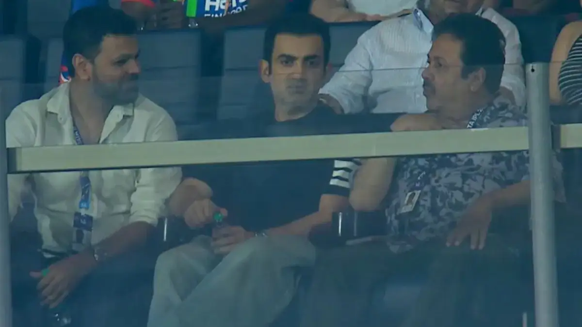 गौतम गंभीर का मास्टरप्लान? DC vs KKR मैच में चयनकर्ता आरपी सिंह से लंबी गुफ्तगू, टीम इंडिया में बड़े बदलाव के संकेत! Credit photo: sports.ndtv.
