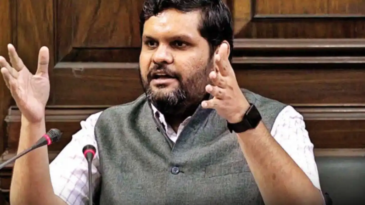 Gourav Vallabh Statement Today Live political debate updates Credit photo: hwnews