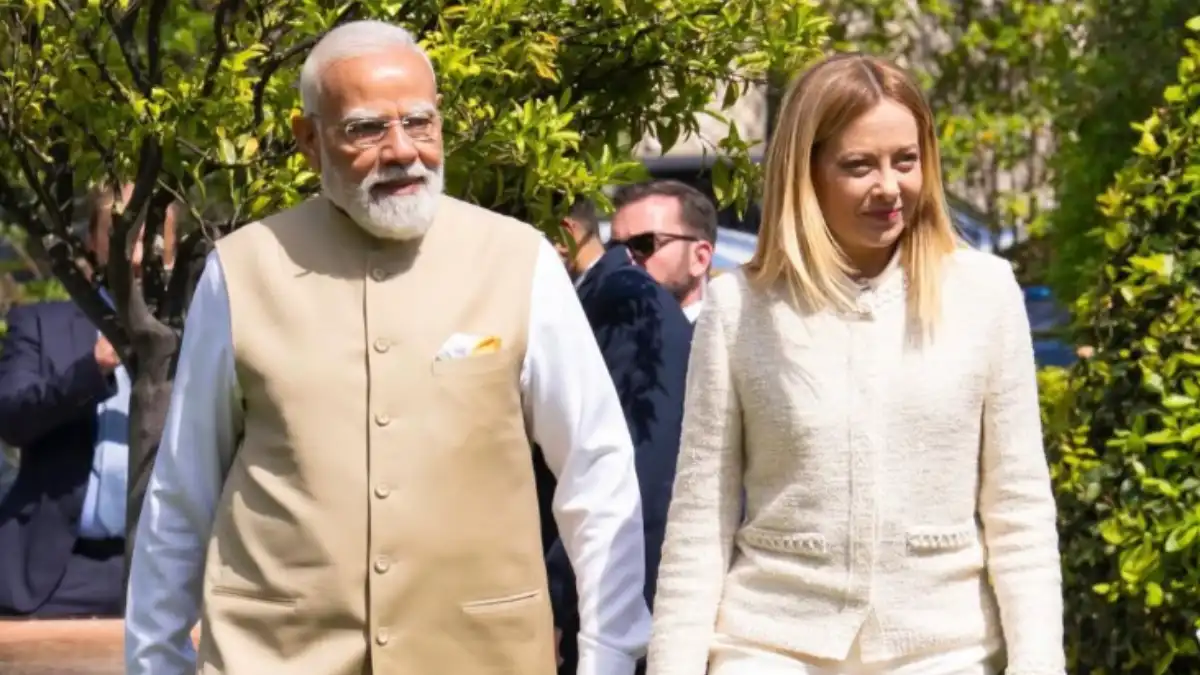 जियोर्जिया मेलोनी: जीवनी, लव स्टोरी, राजनीतिक नीतियां और इटली की पहली महिला PM का सफर जियोर्जिया मेलोनी: जीवनी, लव स्टोरी, राजनीतिक नीतियां और इटली की पहली महिला PM का सफर Credit photo:@giorgiameloni