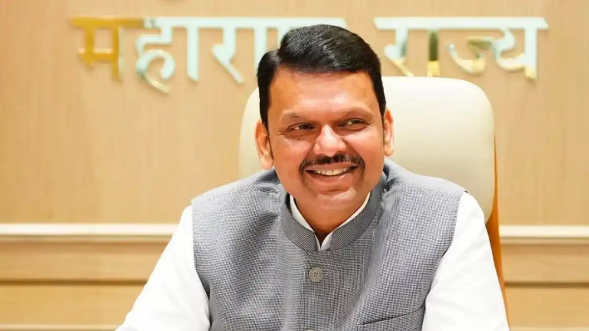 महाराष्ट्र राजनीति: देवेंद्र फडणवीस से मिले शरद पवार के करीबी जयंत पाटील! आधी रात की सीक्रेट मीटिंग से सियासत में बड़ा भूचाल; जानें इनसाइड स्टोरी फोटो क्रेडिट: @devendra_fadnavis