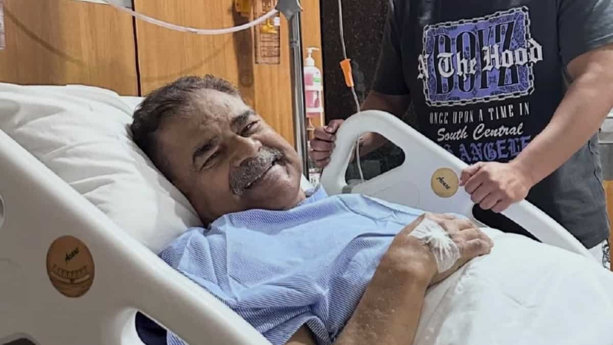 Sharat Saxena Health Update: दिग्गज अभिनेता की सफल स्पाइन सर्जरी Sharat Saxena Spine Surgery